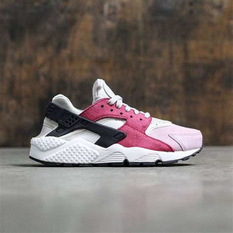 nike huarache vs asics korfbalschoenen|Nike huaraches for women.